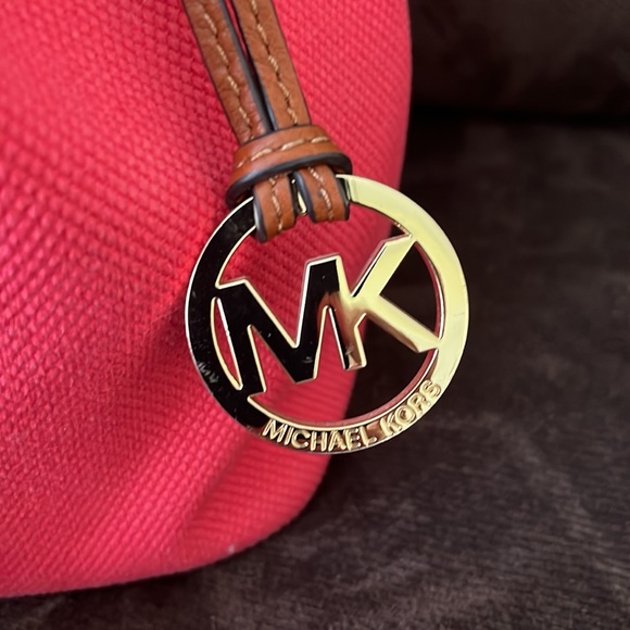 Micheal Kors red bag - Picture 2 of 8